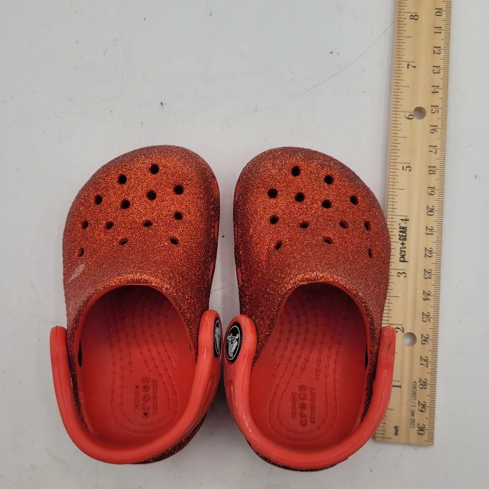 Crocs‎ Kids' Sparkle Clog Slip-On Shoes Ruby Red Toddler Size C4 Wizard Of Oz